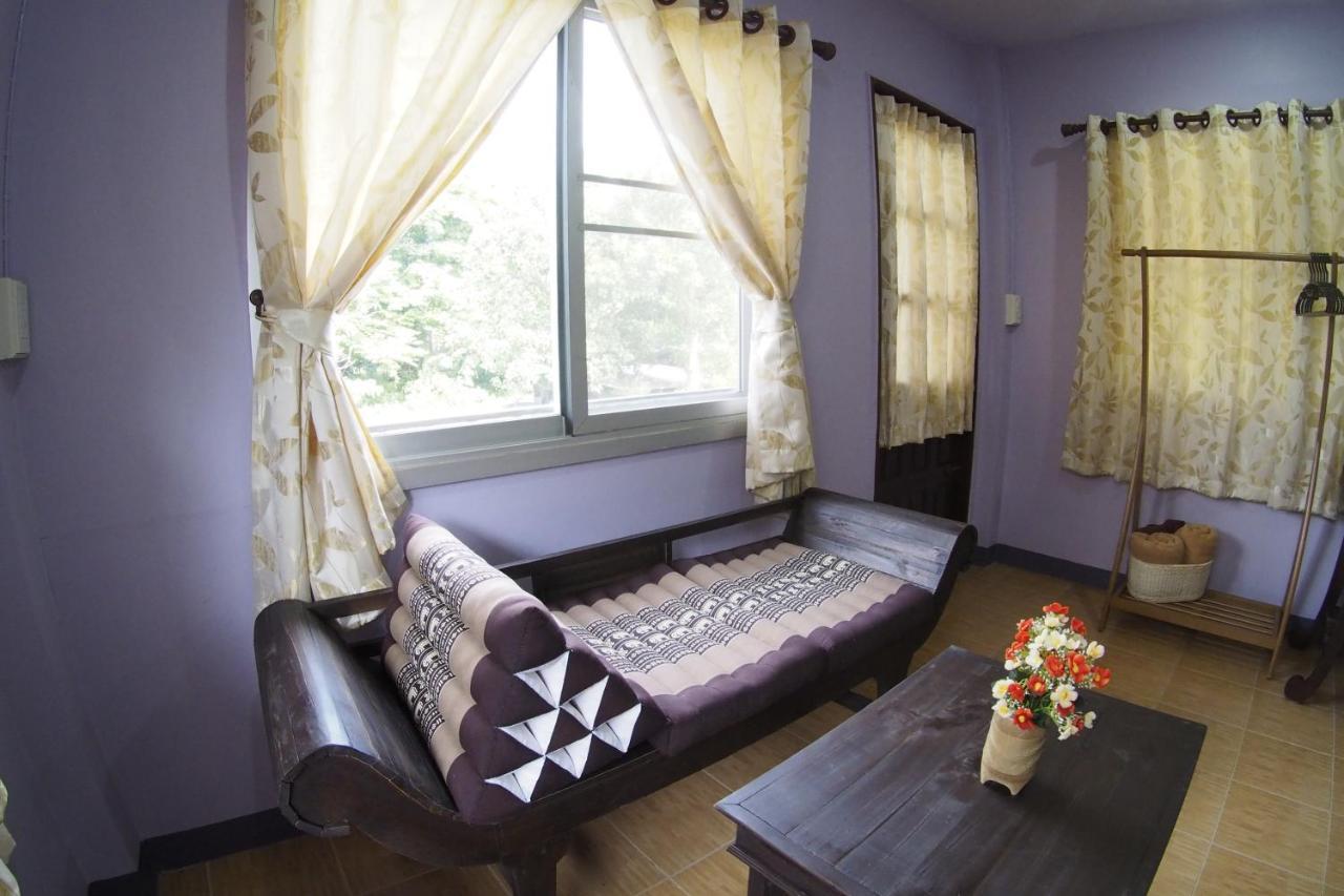 Pan Din Boutique Guest House プラナコーン・シー・アユタヤ エクステリア 写真