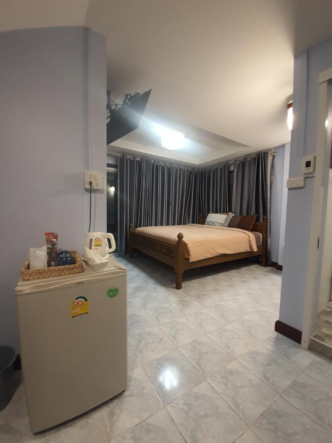 Pan Din Boutique Guest House プラナコーン・シー・アユタヤ エクステリア 写真