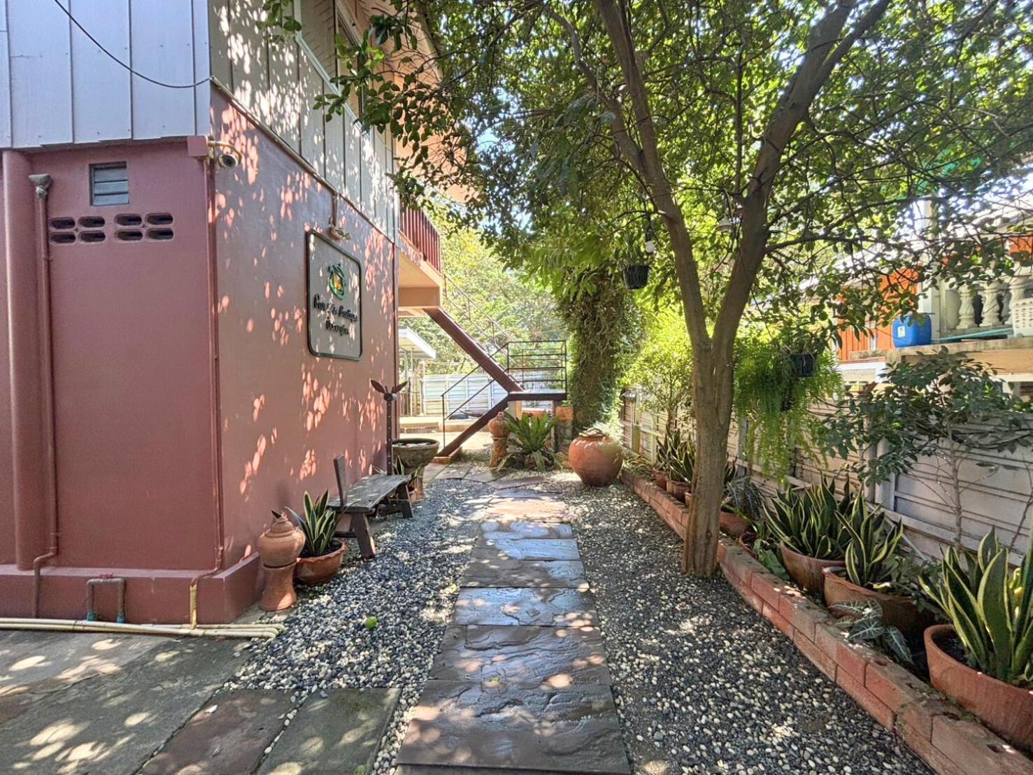 Pan Din Boutique Guest House プラナコーン・シー・アユタヤ エクステリア 写真